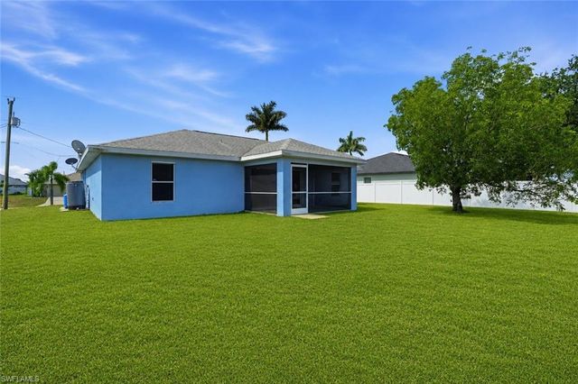 1621 NW 18th ST, Cape Coral, FL 33993