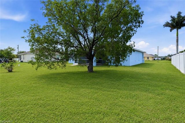 1621 NW 18th ST, Cape Coral, FL 33993