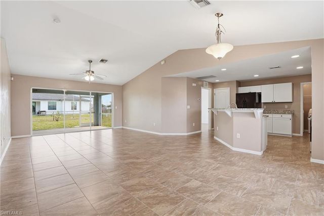 1621 NW 18th ST, Cape Coral, FL 33993