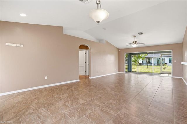 1621 NW 18th ST, Cape Coral, FL 33993