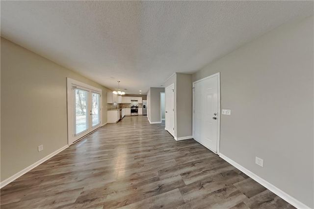 573 Grandview Circle, Powder Springs, GA 30127