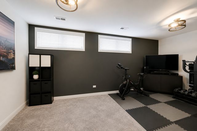 6816 W 65th Street 2, Chicago, IL 60638