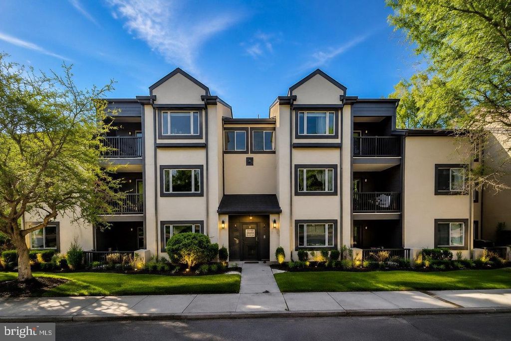 2210 SAYRE DR, Princeton, NJ 08540