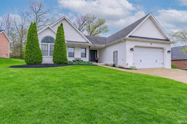 8848 Clear Creek Drive, Evansville, IN 47711