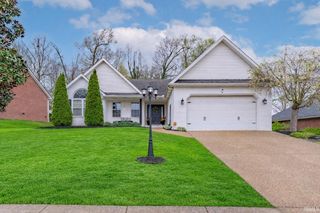 8848 Clear Creek Drive, Evansville, IN 47711