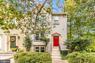 1 KINSMAN VIEW CIR, Silver Spring, MD 20901