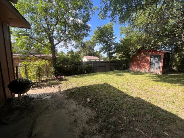 6808 Sweet Sue Lane, Dallas, TX 75241