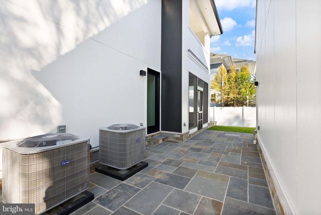 3108 6TH ST N, Arlington, VA 22201