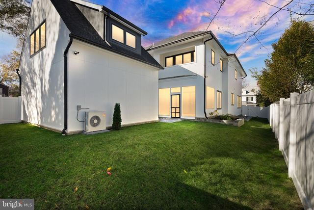 3108 6TH ST N, Arlington, VA 22201