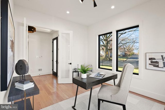 3108 6TH ST N, Arlington, VA 22201