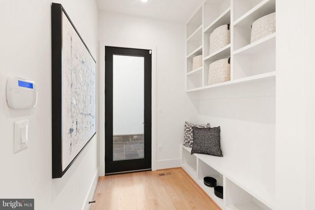 3108 6TH ST N, Arlington, VA 22201