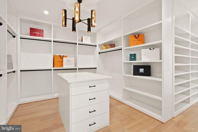 3108 6TH ST N, Arlington, VA 22201