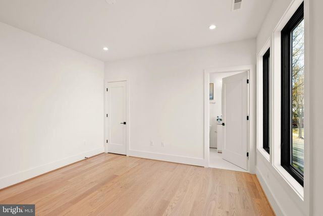 3108 6TH ST N, Arlington, VA 22201