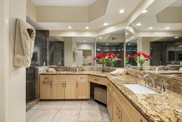 131 Desert Falls Circle, Palm Desert, CA 92211