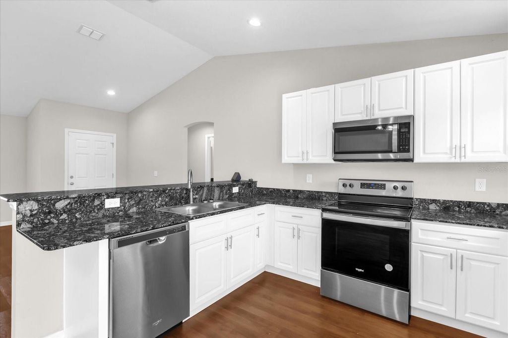 Image 12 of property listing at 260 MARION OAKS GOLF WAY, Ocala, FL 34473