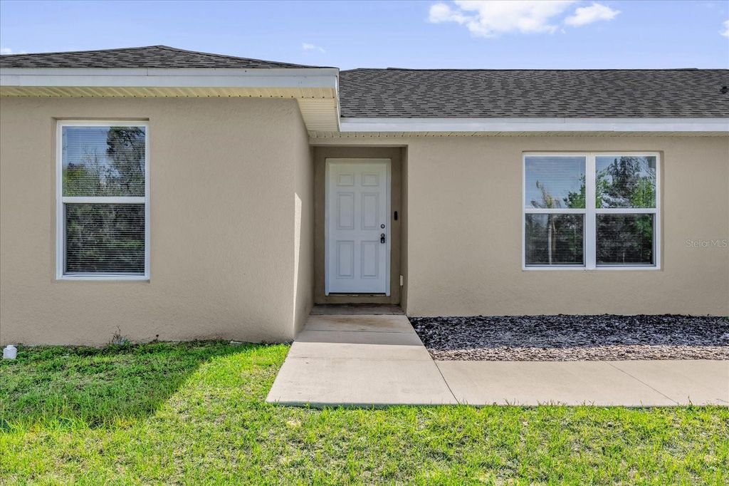 Image 3 of property listing at 260 MARION OAKS GOLF WAY, Ocala, FL 34473