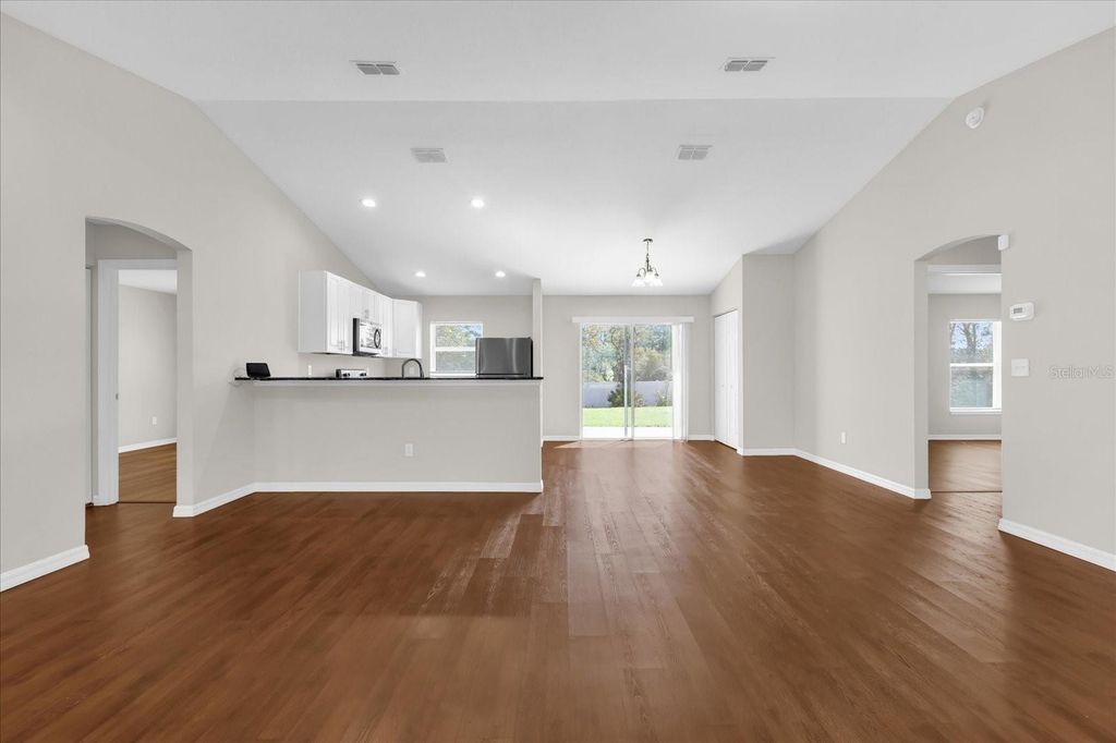 Image 8 of property listing at 260 MARION OAKS GOLF WAY, Ocala, FL 34473