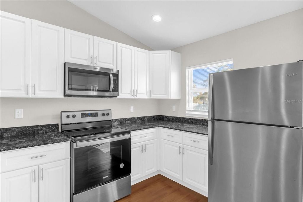 Image 10 of property listing at 260 MARION OAKS GOLF WAY, Ocala, FL 34473