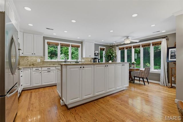 41 Beaver Drive, Creve Coeur, MO 63141