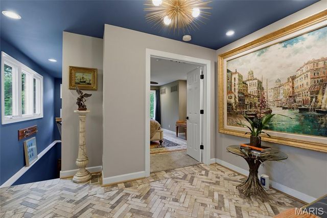 41 Beaver Drive, Creve Coeur, MO 63141