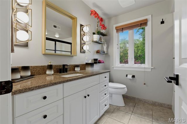 41 Beaver Drive, Creve Coeur, MO 63141