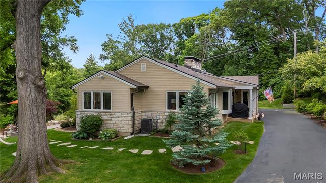 41 Beaver Drive, Creve Coeur, MO 63141