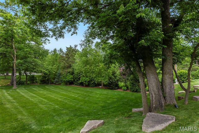 41 Beaver Drive, Creve Coeur, MO 63141