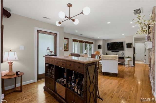 41 Beaver Drive, Creve Coeur, MO 63141