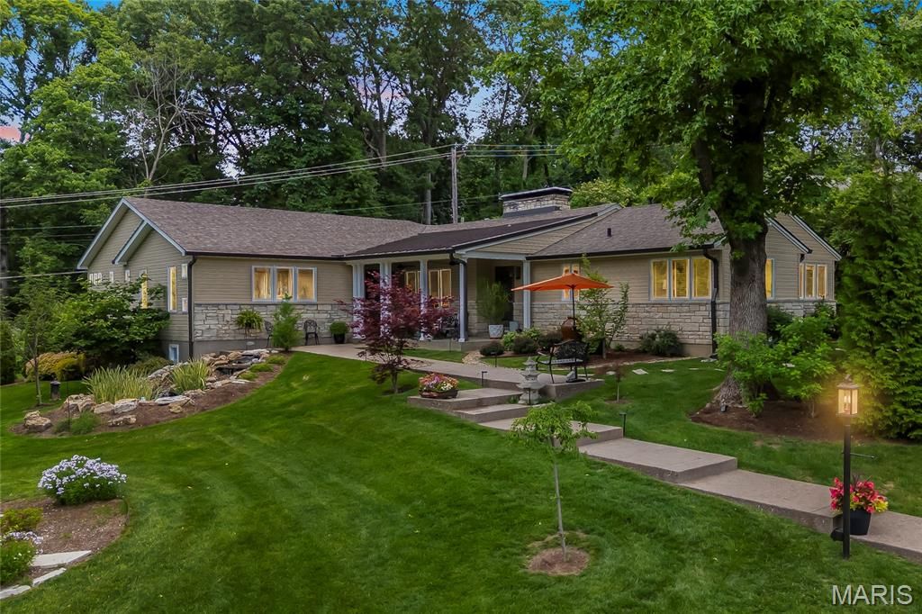 41 Beaver Drive, Creve Coeur, MO 63141