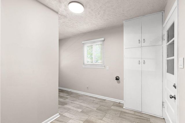 1845 S Link Avenue, Springfield, MO 65804