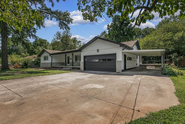 1845 S Link Avenue, Springfield, MO 65804