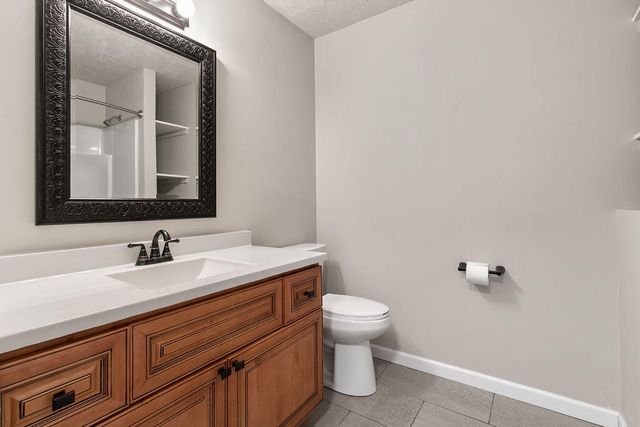 1845 S Link Avenue, Springfield, MO 65804