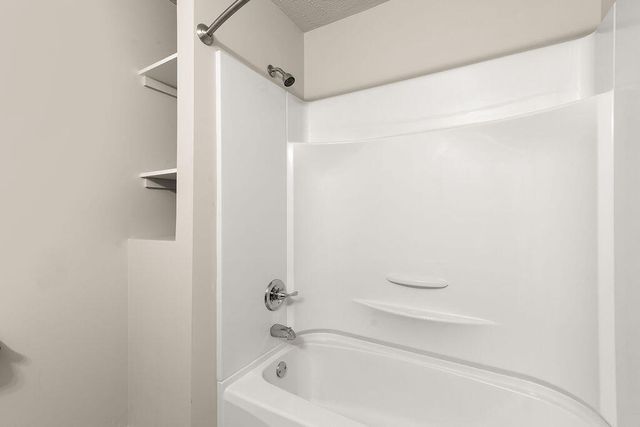 1845 S Link Avenue, Springfield, MO 65804