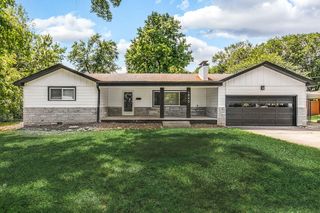 1845 S Link Avenue, Springfield, MO 65804