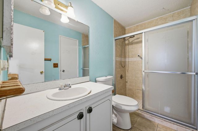 1043 NW 85th Avenue B-4, Plantation, FL 33322