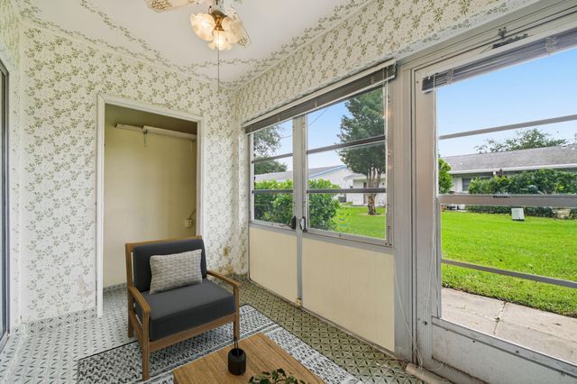 1043 NW 85th Avenue B-4, Plantation, FL 33322