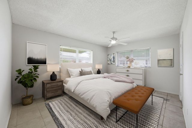 1043 NW 85th Avenue B-4, Plantation, FL 33322