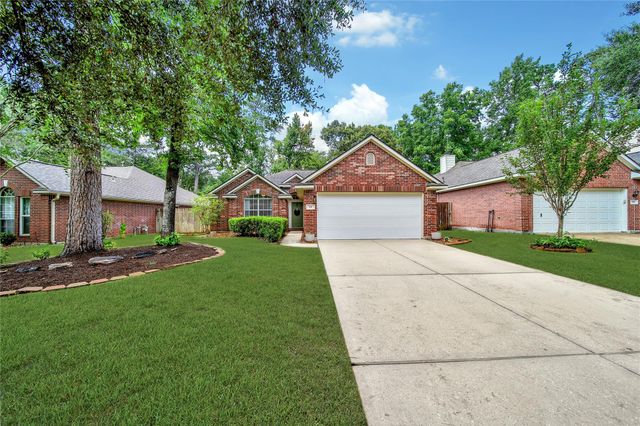 15 Wintergrass Place, The Woodlands, TX 77382