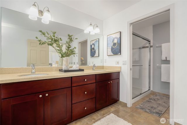 15920 NE 51st St, Redmond, WA 98052