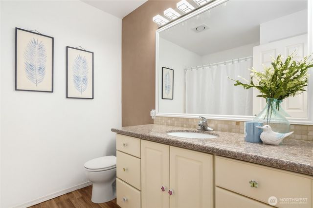 15920 NE 51st St, Redmond, WA 98052