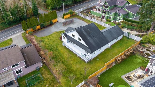 15920 NE 51st St, Redmond, WA 98052