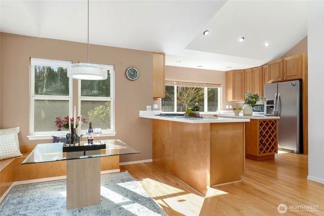 15920 NE 51st St, Redmond, WA 98052