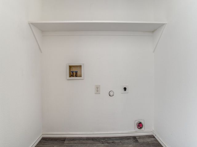 571 Majestic Park Lane, Cedar Hill, TX 75104