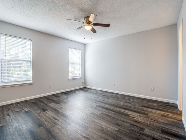 571 Majestic Park Lane, Cedar Hill, TX 75104