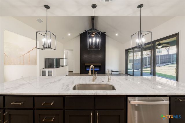 4048 Turning Leaf Drive, Nolanville, TX 76559