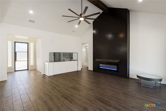 4048 Turning Leaf Drive, Nolanville, TX 76559