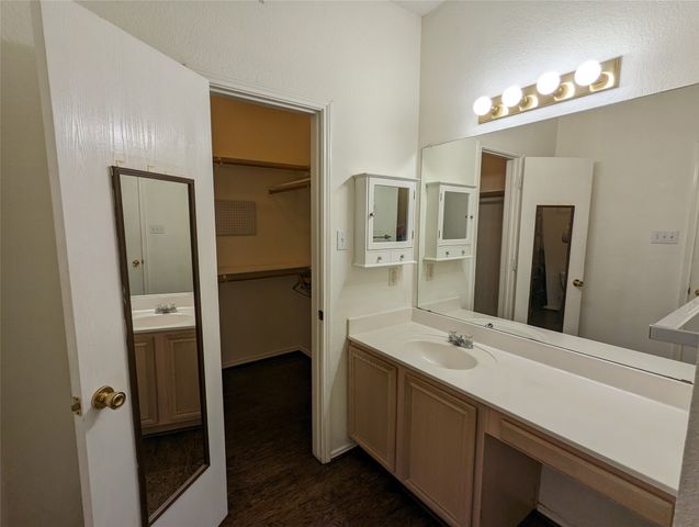 6367 Stonewater Bend Trail, Fort Worth, TX 76179