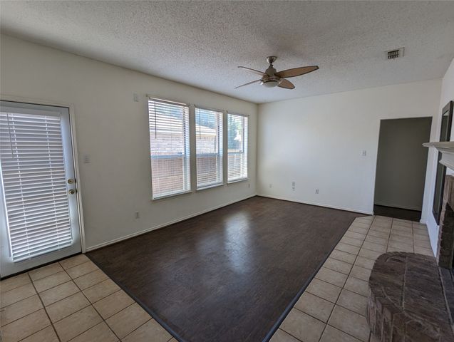 6367 Stonewater Bend Trail, Fort Worth, TX 76179
