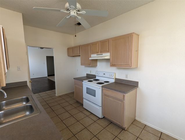6367 Stonewater Bend Trail, Fort Worth, TX 76179