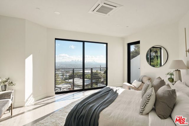 8633 Hollywood Boulevard, Los Angeles, CA 90069